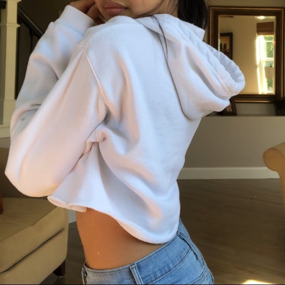 Soft Cropped Sweatshirt - Picture 4 of 5